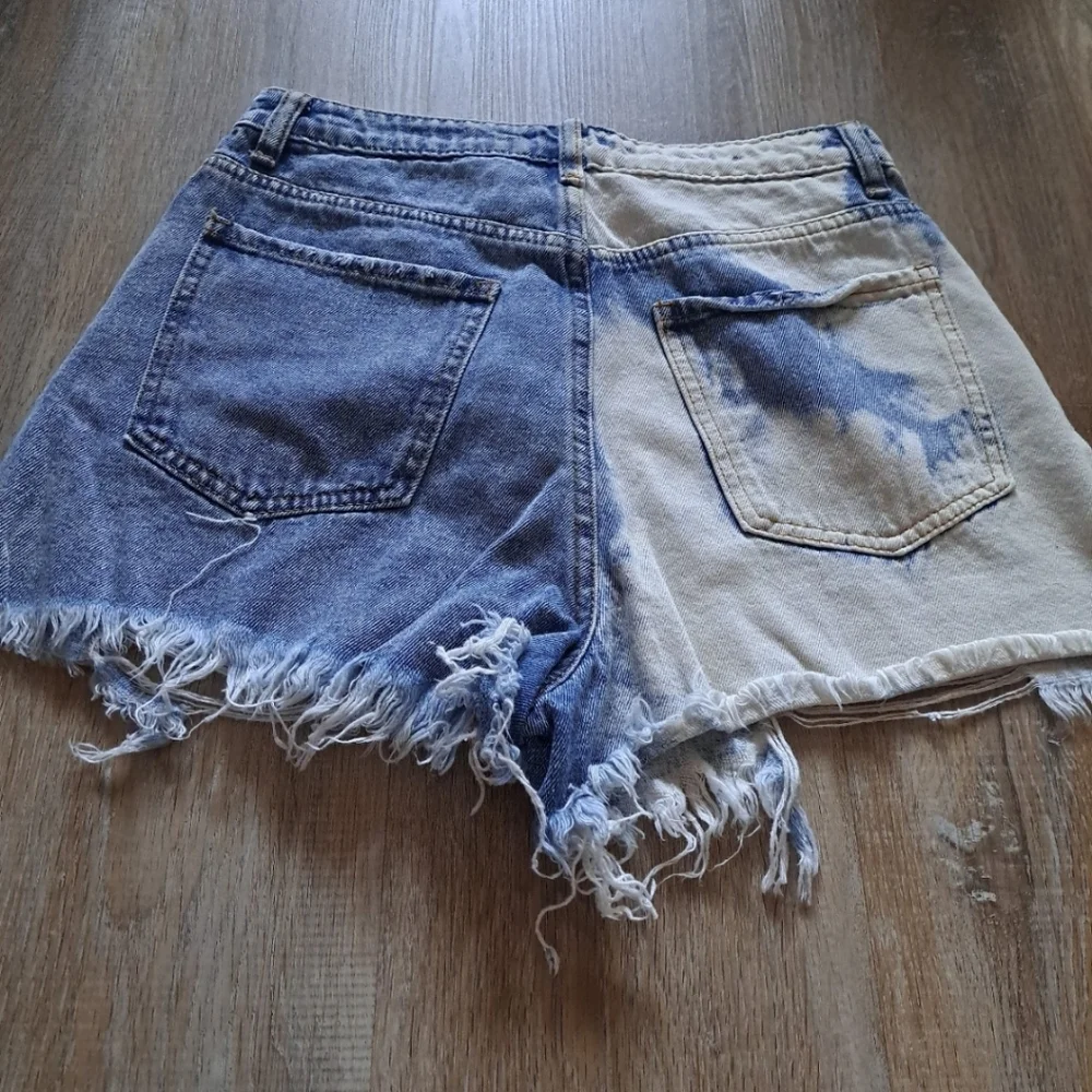 Signature 8 Ripped Blue White Denim Distressed Frayed Cotton Shorts Size Small